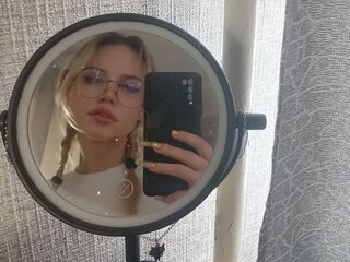 HollyRicker shows