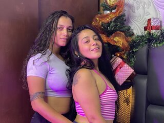 LucyAndBella livejasmin