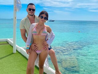 LyndaAndAntony webcam