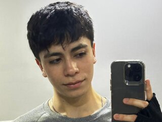 ThomassTorres shows